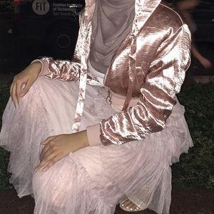 Meet your Posher, Noshaba